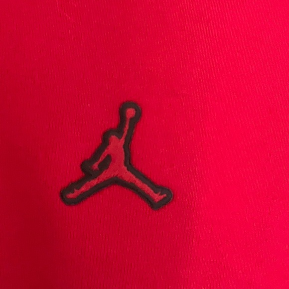 NWT Men's Red Jordan Hoodie & Joggers - Picture 2 of 16